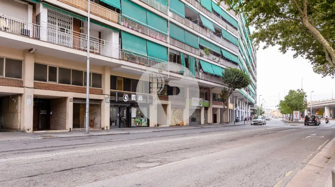 Local comercial en Badalona - Foto 10