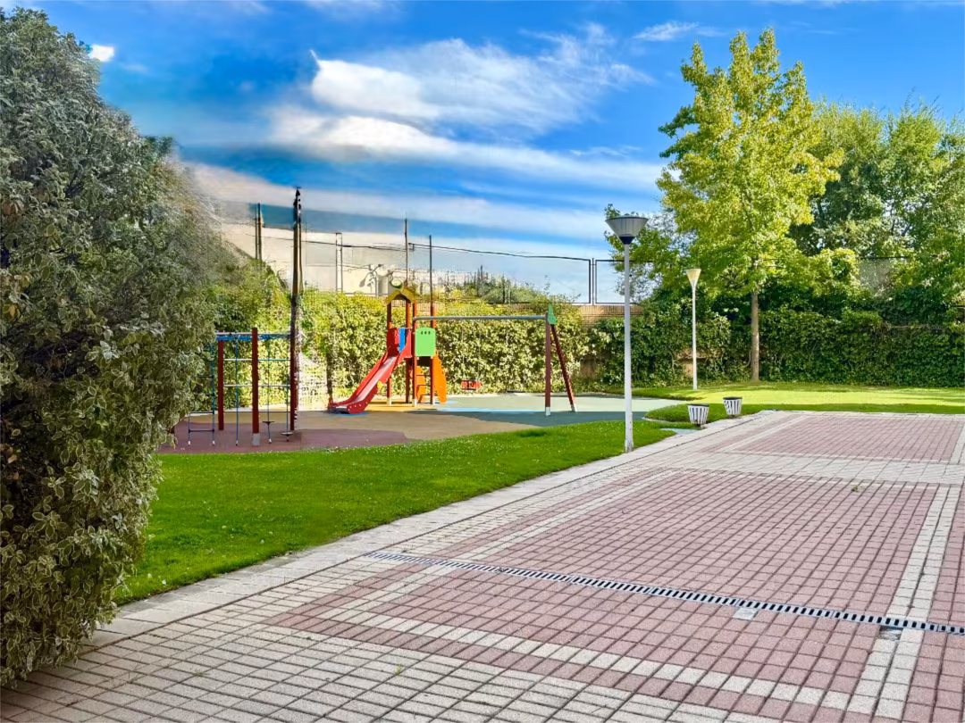 Piso en  Calle de Yerma 8 - Foto 20