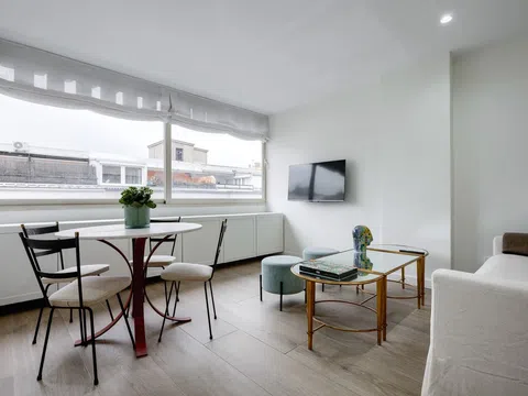 Piso en calle de Castelló, 117