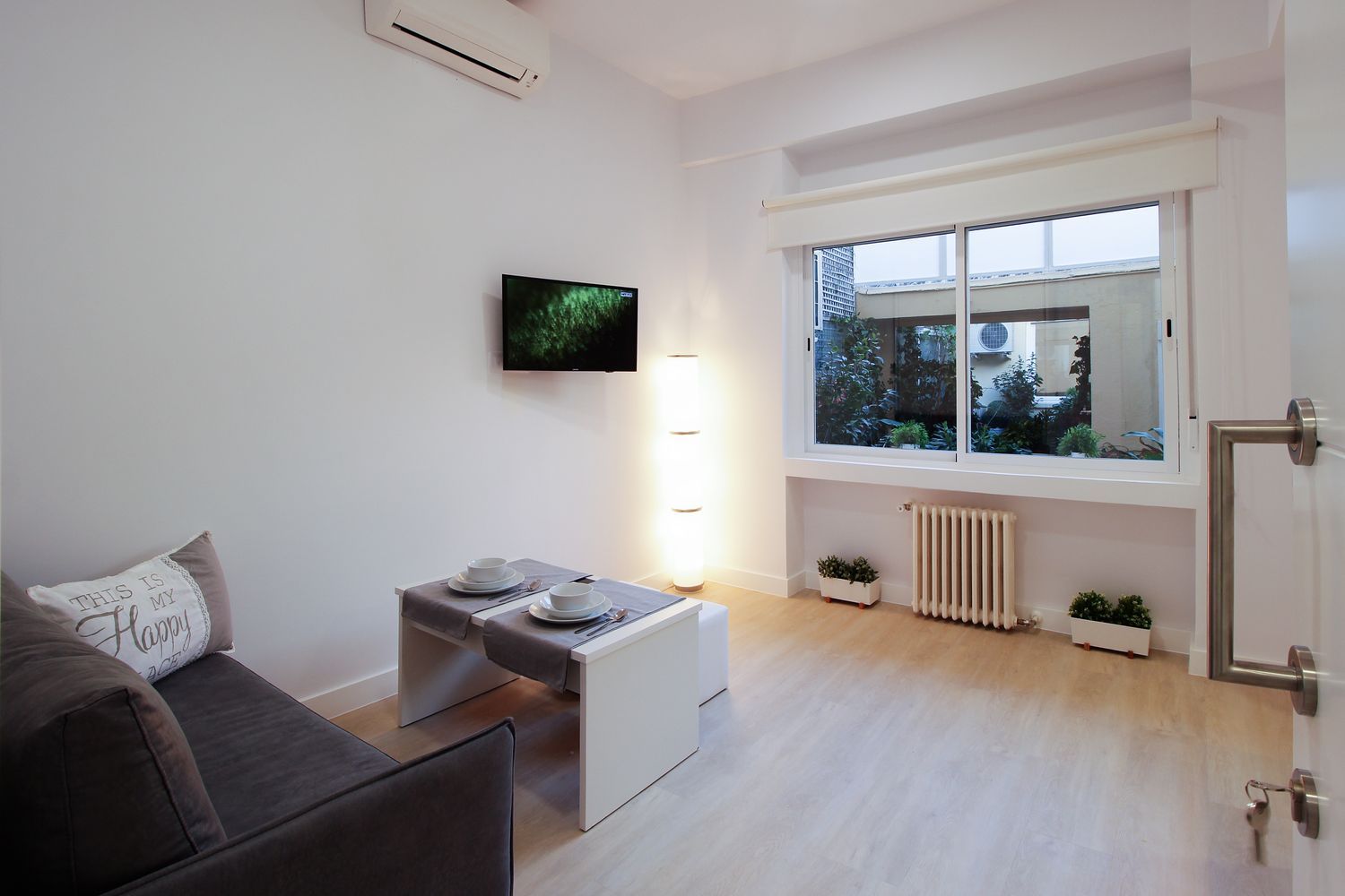 Estudio en calle de Rodríguez San Pedro, 24