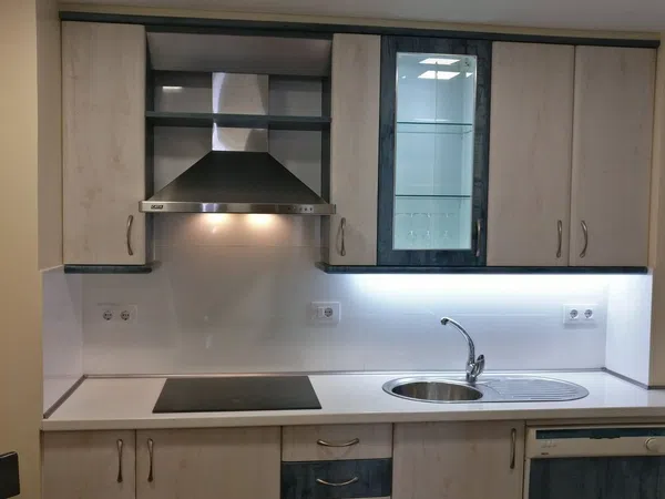 Piso en calle de Venezuela, 8