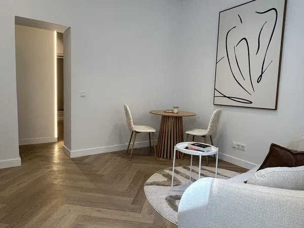 Piso en calle de Beire, 6