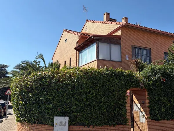Chalet pareado en Calle las Encinas, 33 - Foto 2
