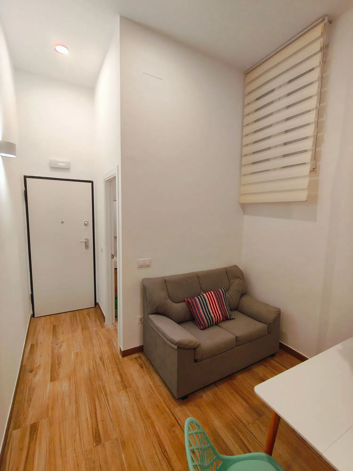 Estudio en calle Enrique Granados, 10