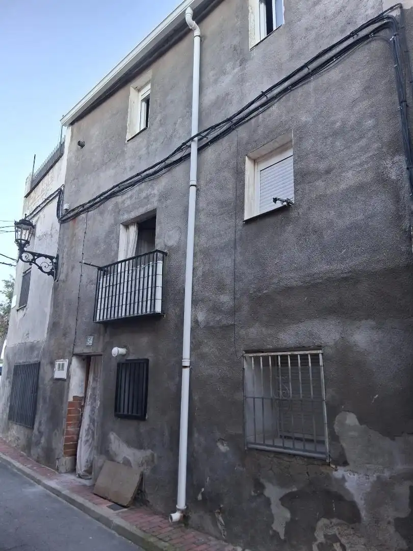Casa adosada en  Calle Hondillo 1 - Foto 2