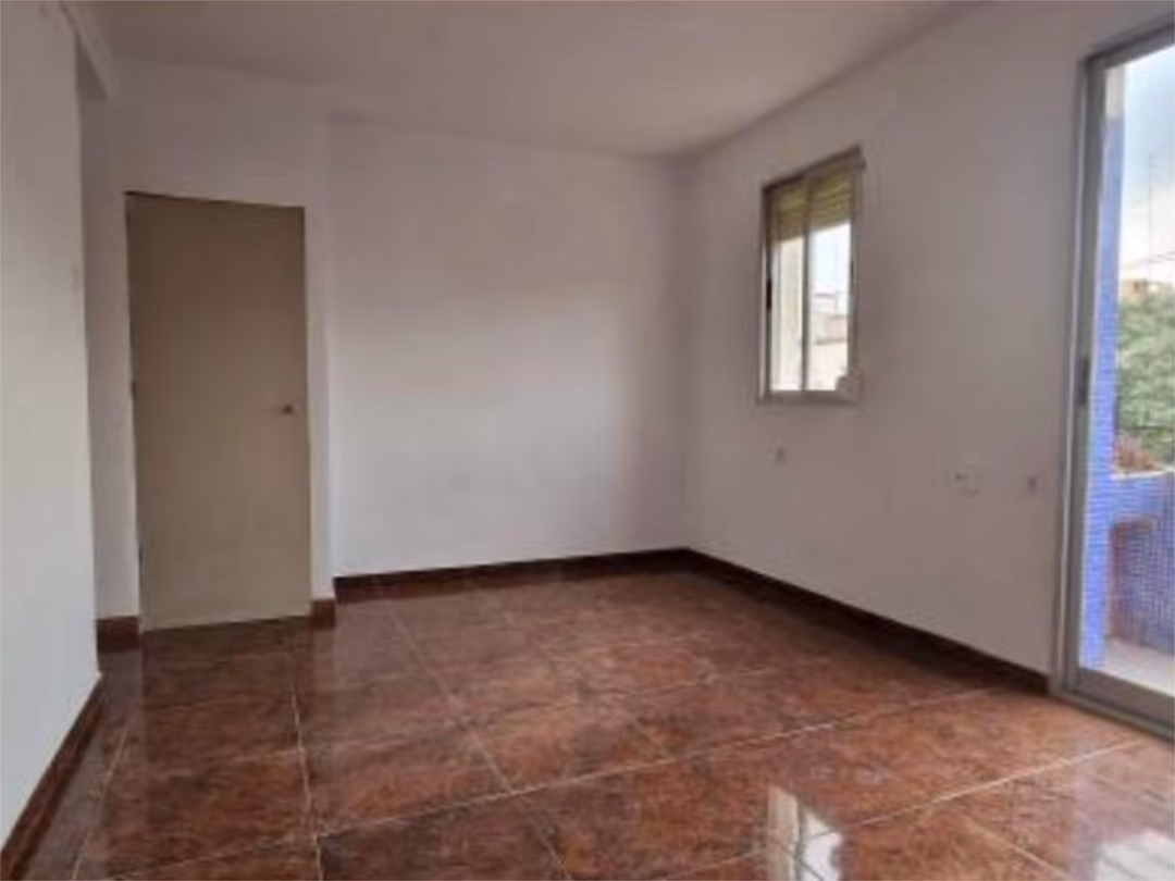 Piso en  Carrer d'Antella 3 - Foto 4