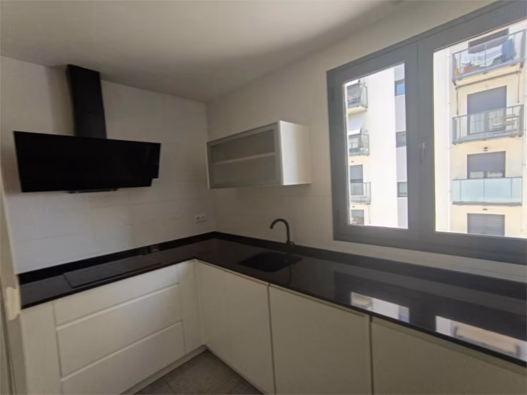 Piso en  Calle Periodista Juan Tribuna 1 - Foto 3