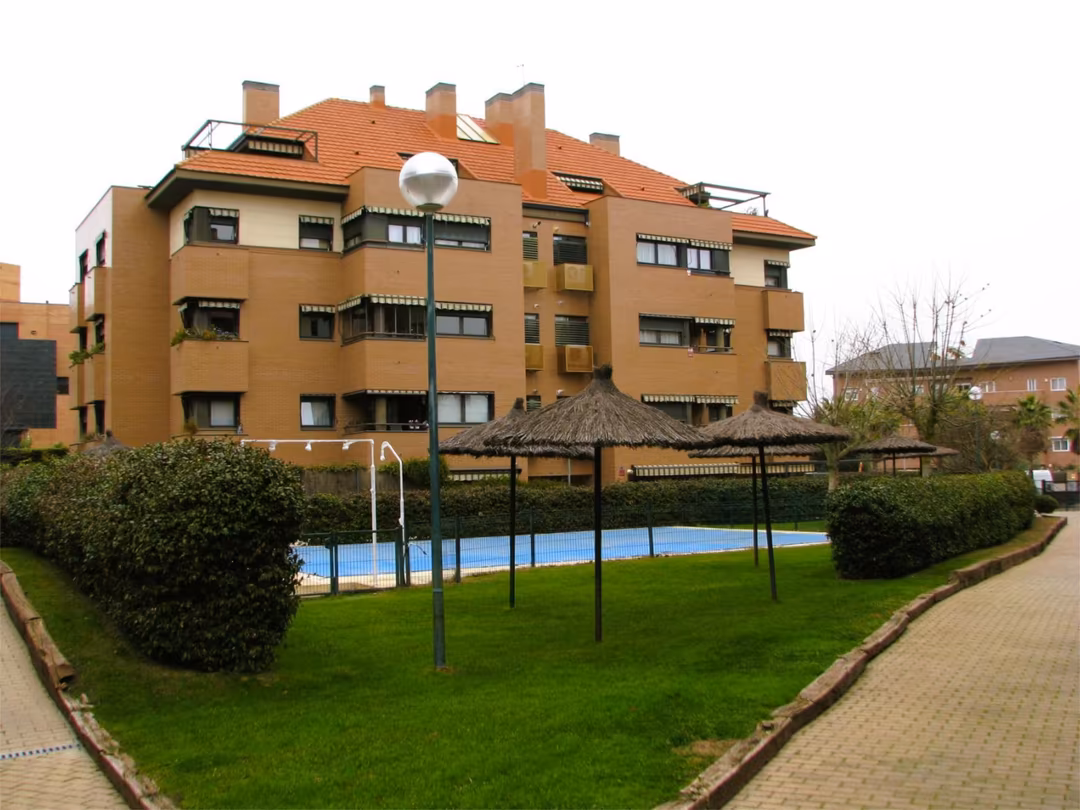 Piso en  Avenida Infante Don Luis 18