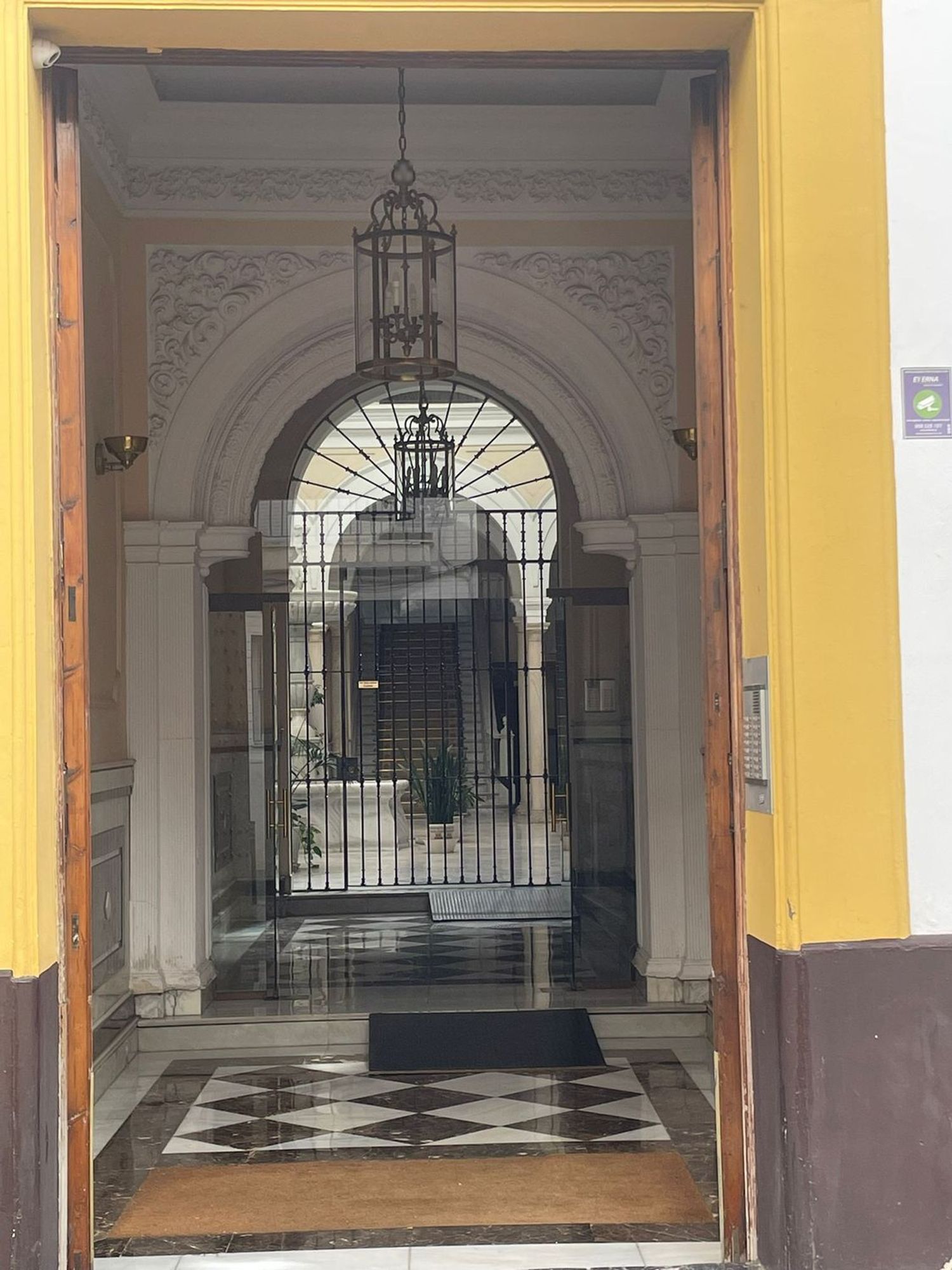 Estudio en calle San Vicente, 22 - Foto 1