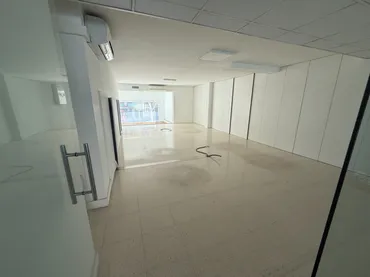 Local comercial en Sabadell - Foto 8