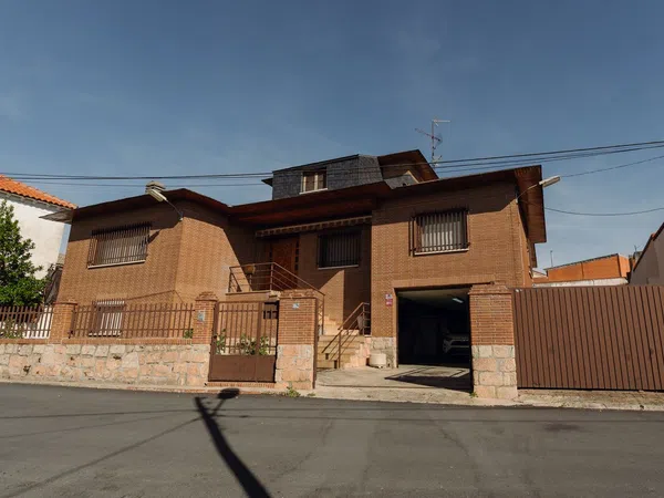 Casa o chalet independiente en Calle Cedillo, 8 - Foto 2