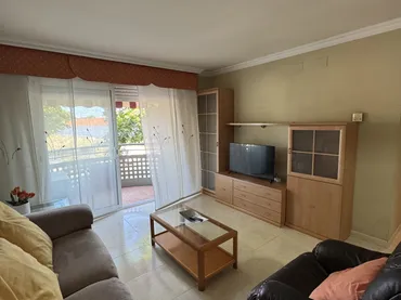 Piso en  Avinguda de Ramon d'Olzina 83 - Foto 2