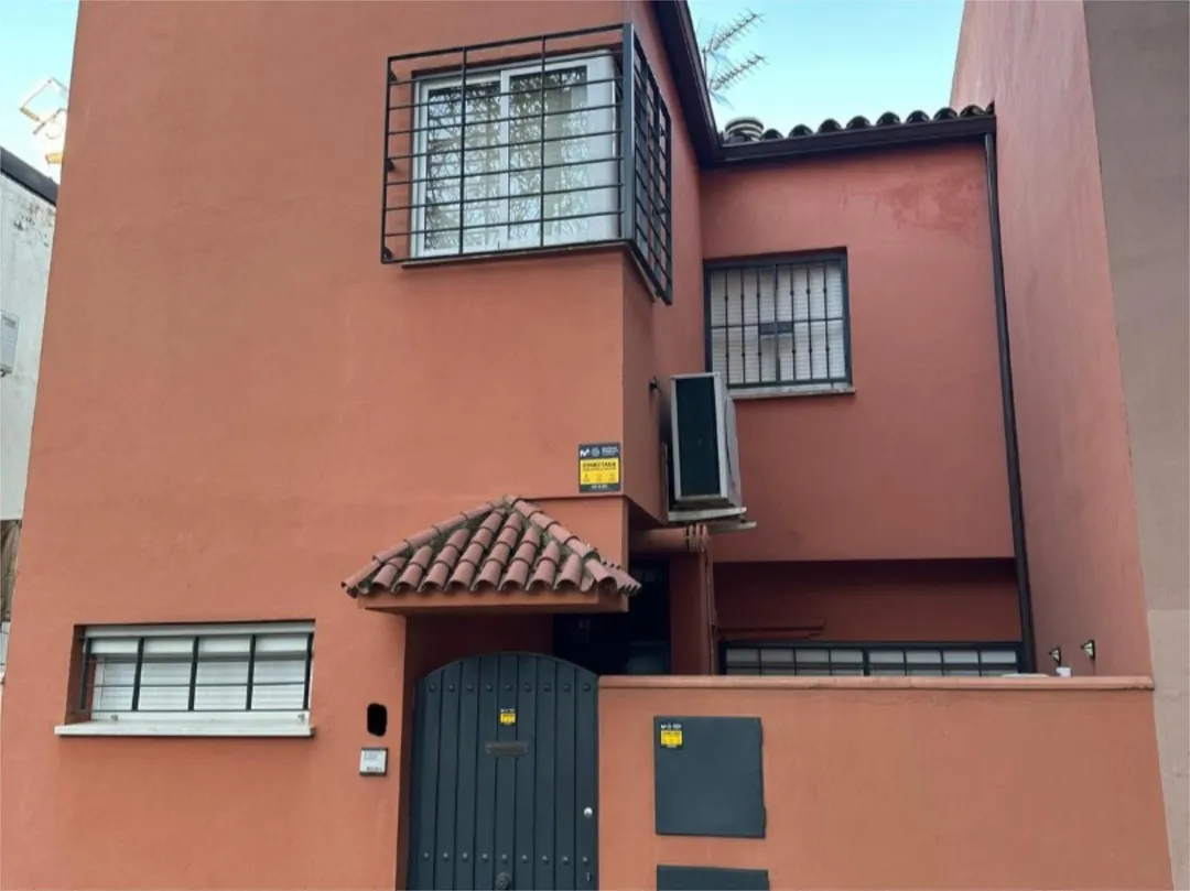 Piso en  Avenida de Medina Sidonia 7 - Foto 1