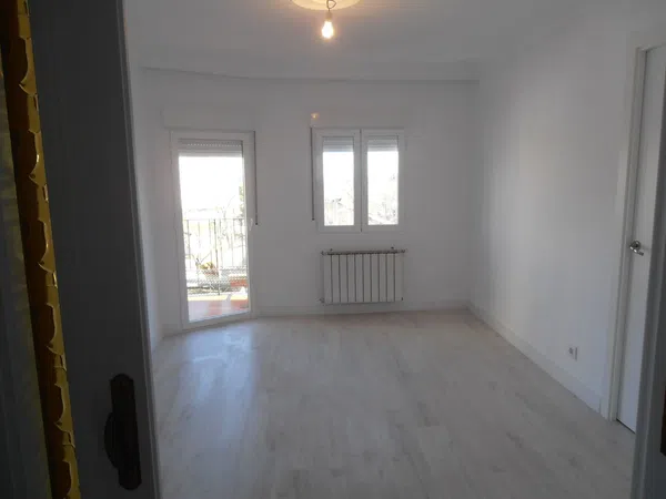 Piso en Barrio Tres Olivos - Valverde