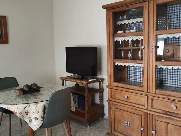 Piso en calle Juan de Cervantes, 6