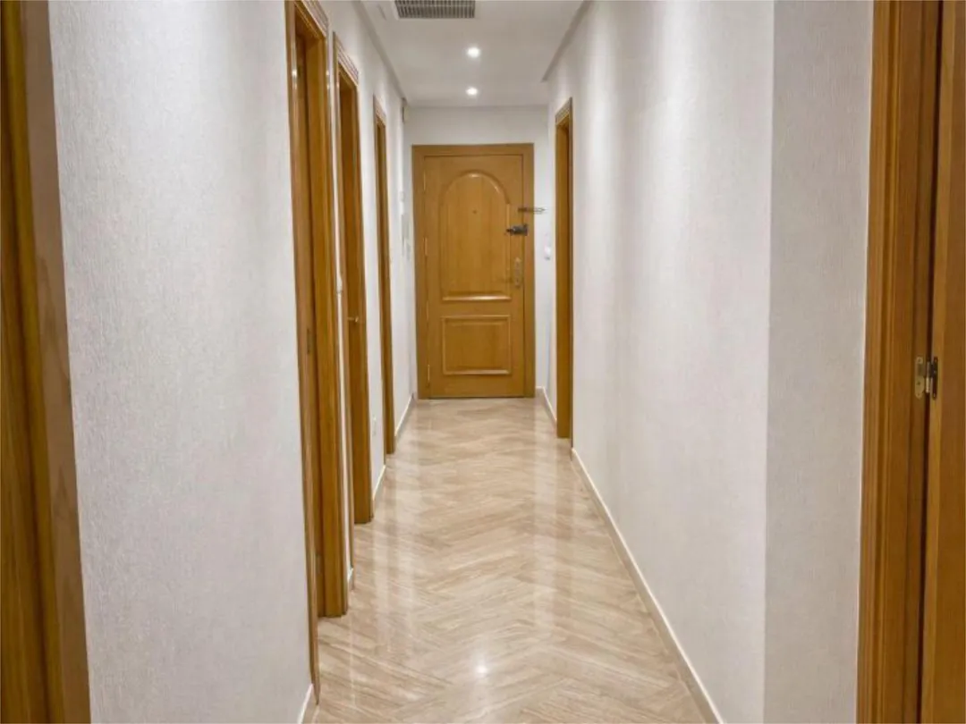 Piso en  Avinguda en Joan Carles I 53 - Foto 2