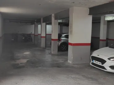 Local comercial en Badalona - Foto 1