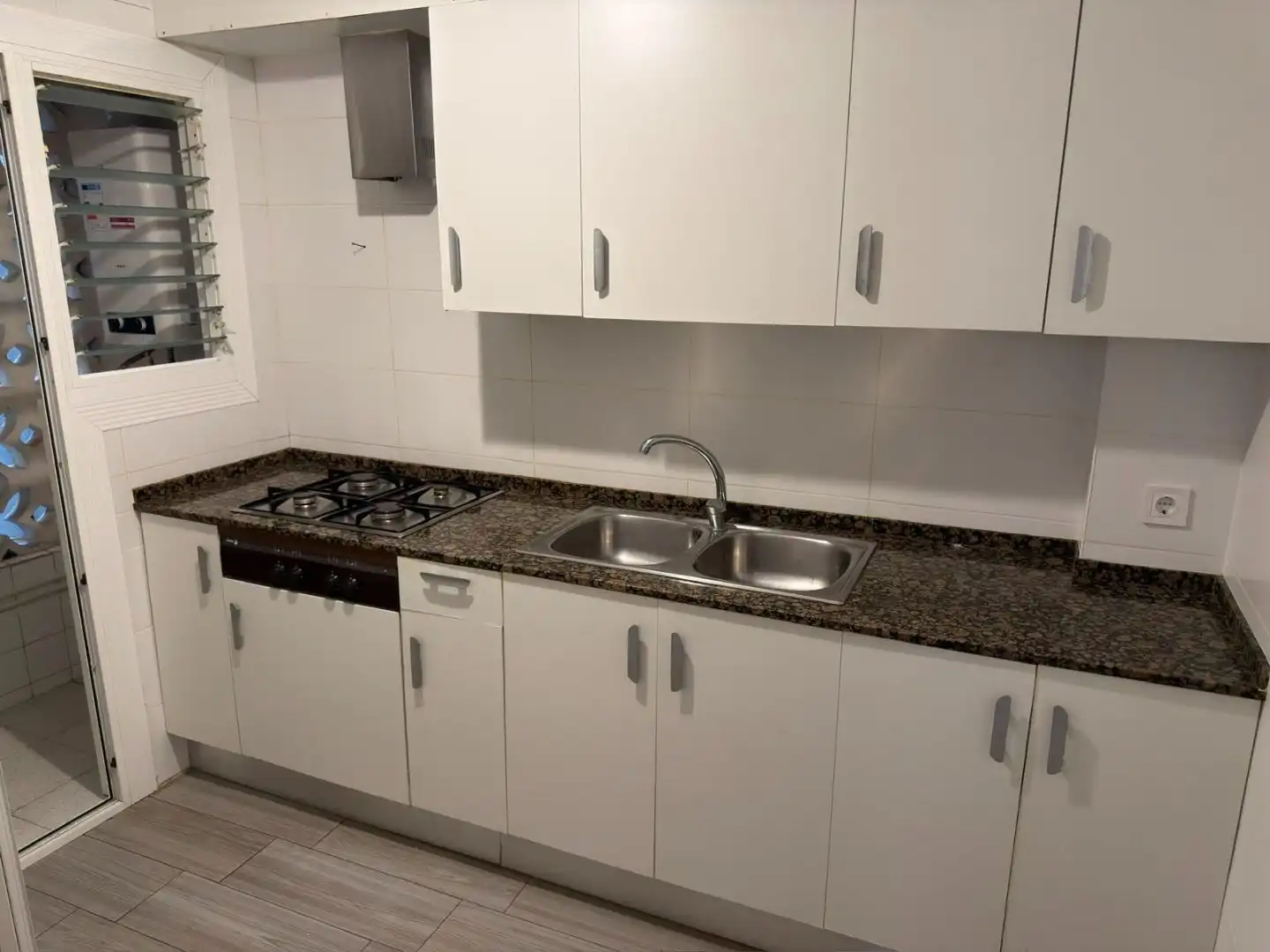 Piso en  Avinguda de Ramón y Cajal 58 - Foto 4