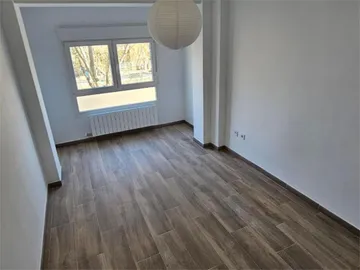 Piso en  Vía de Ramón Pignatelli 45 - Foto 9