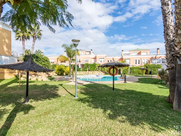 Chalet adosado en Avenida Pintor Pérez Gil, Alicante Golf - Foto 40
