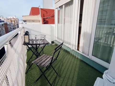 Piso en avenida Presidente Adolfo Suárez, 26