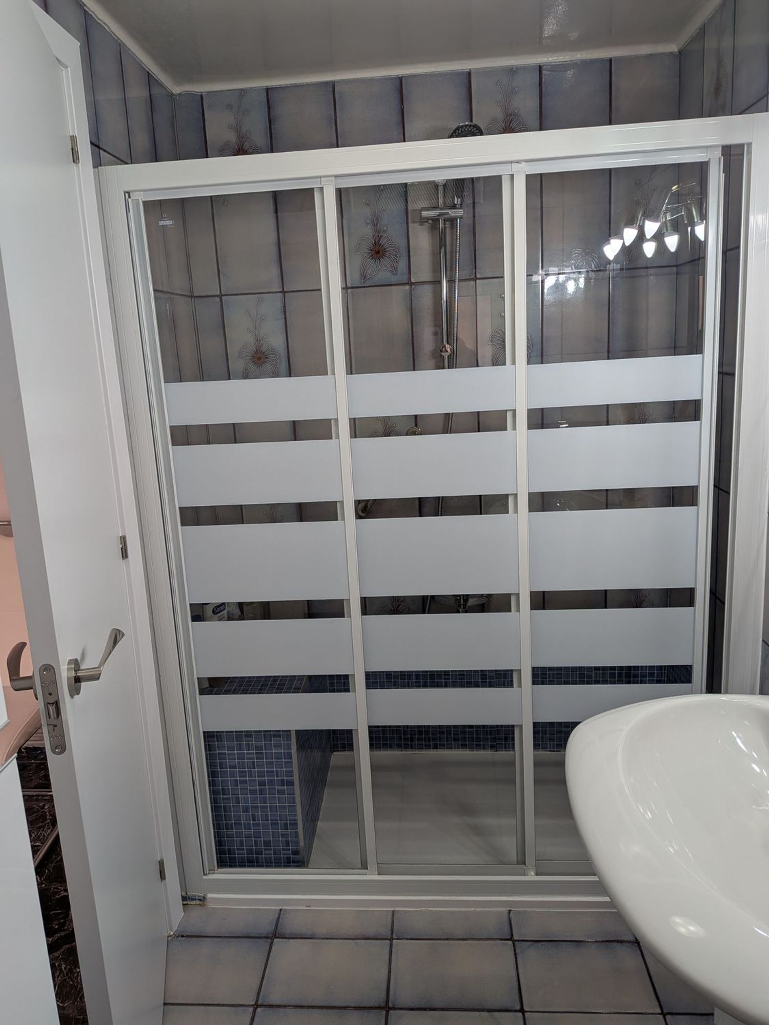 Chalet adosado en calle de Jordi Martí Rosselló, 8 - Foto 3