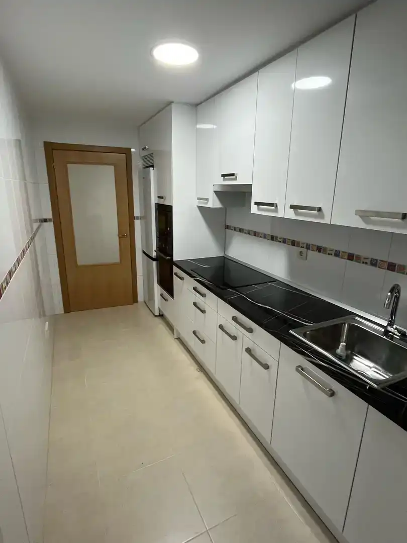 Piso en  Avenida Antonio García Prieto 19 - Foto 4