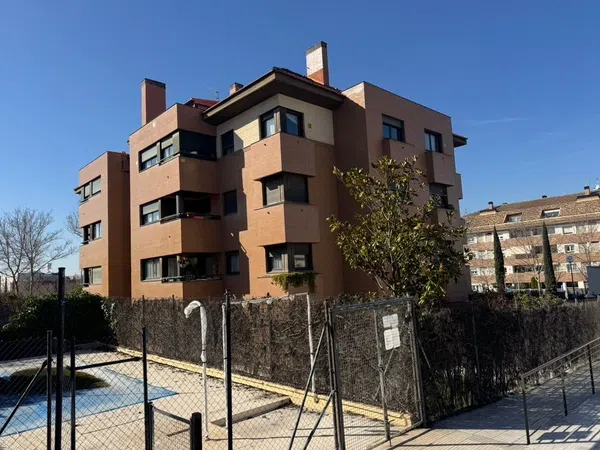 Piso en avenida Isabel de Farnesio, 17 - Foto 1