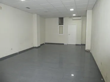 Local comercial en Santa Coloma de Gramenet - Foto 3