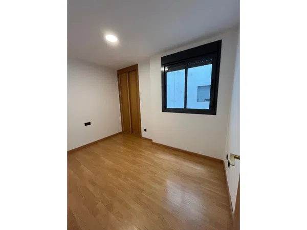 Piso en Calle de Cambrils, Torrefiel - Foto 12