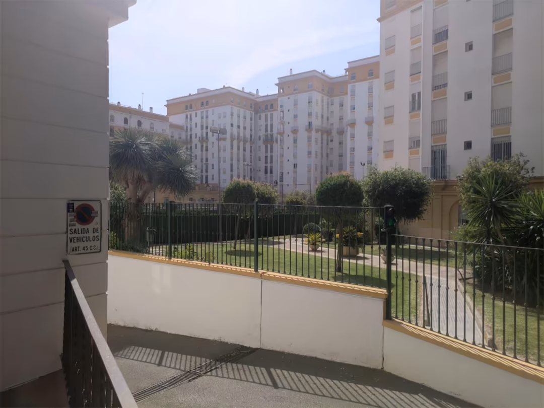 Piso en  Calle Cueva de la Pileta 1 - Foto 33