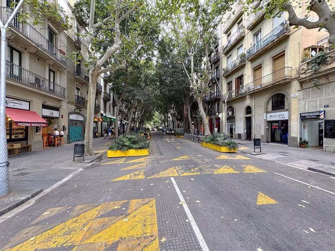 Piso en  Carrer del Parlament 25 - Foto 3