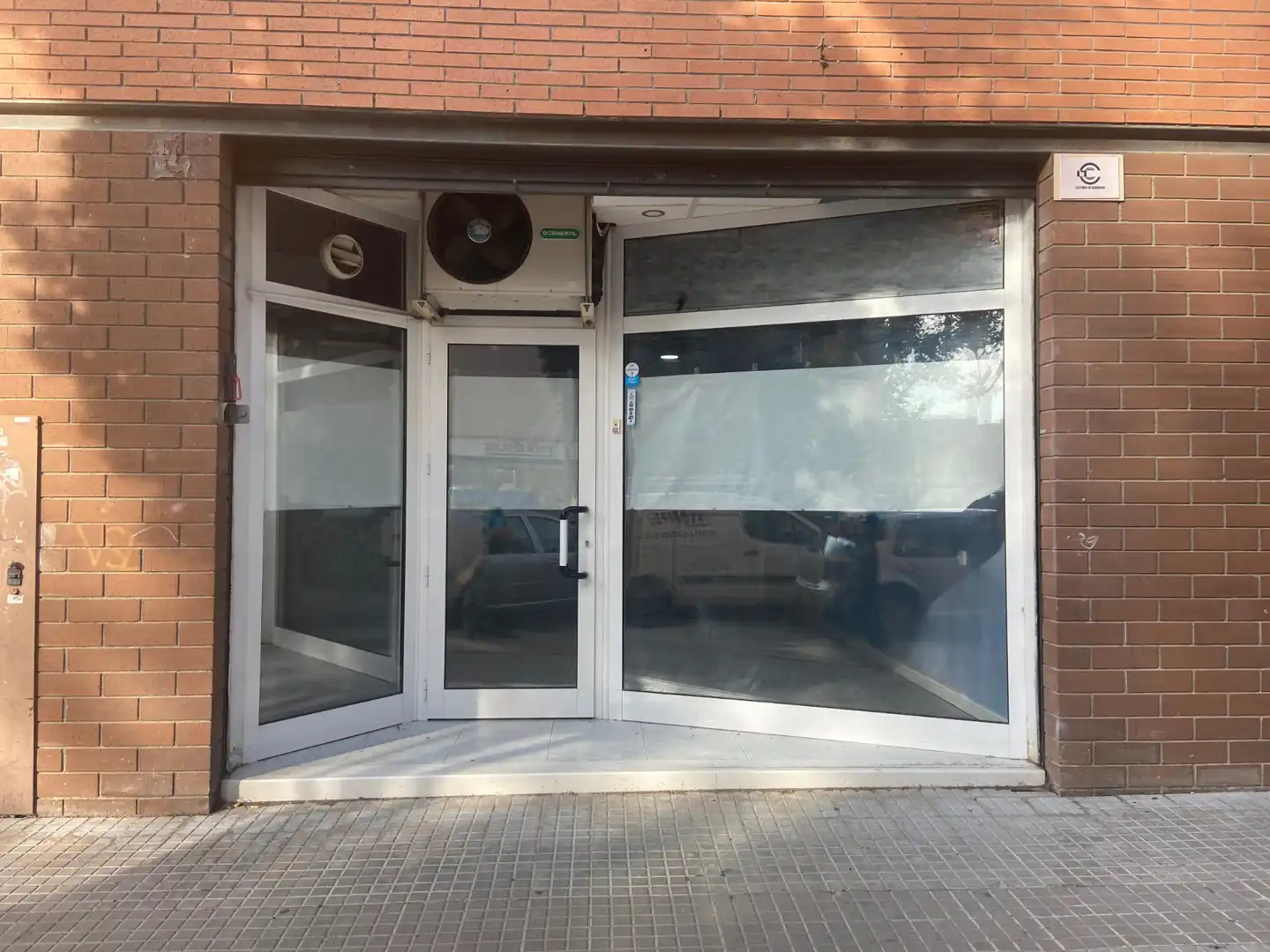 Local comercial en Mollet del Vallès - Foto 4