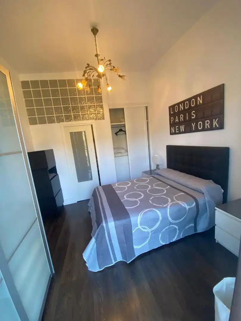 Piso en  Calle de Cuchilleros 1 - Foto 2