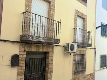 Casa adosada en  Calle Doctor Severo Ochoa 1 - Foto 2
