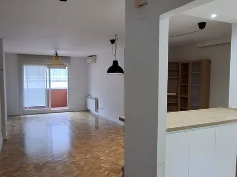 Piso en calle de Madrid, 2