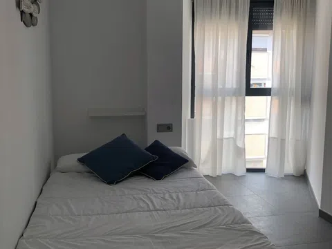 Piso en calle de Bellet, 18