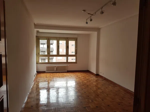 Piso en calle Santa Teresa de Jesús, 3 - Foto 1