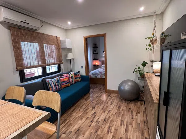 Piso en calle de Esparteros, 11