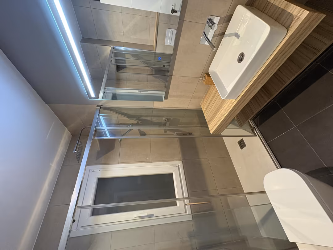 Piso en  Calle de Amaniel 8 - Foto 3