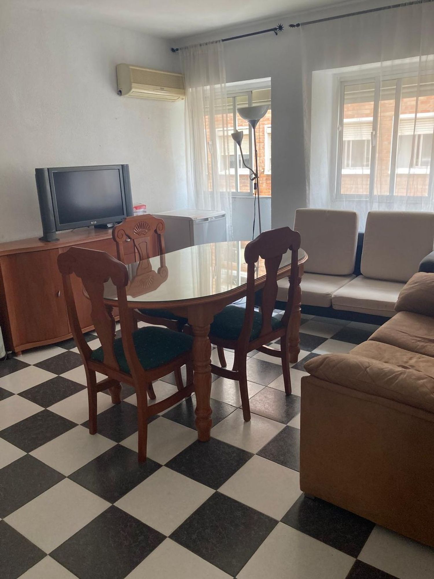 Piso en calle Tarfia, 31 - Foto 1