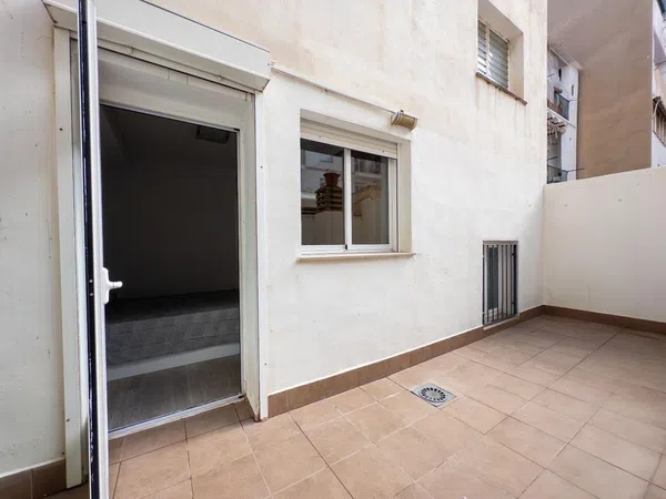 Piso en calle de Mossèn Femenia, 5