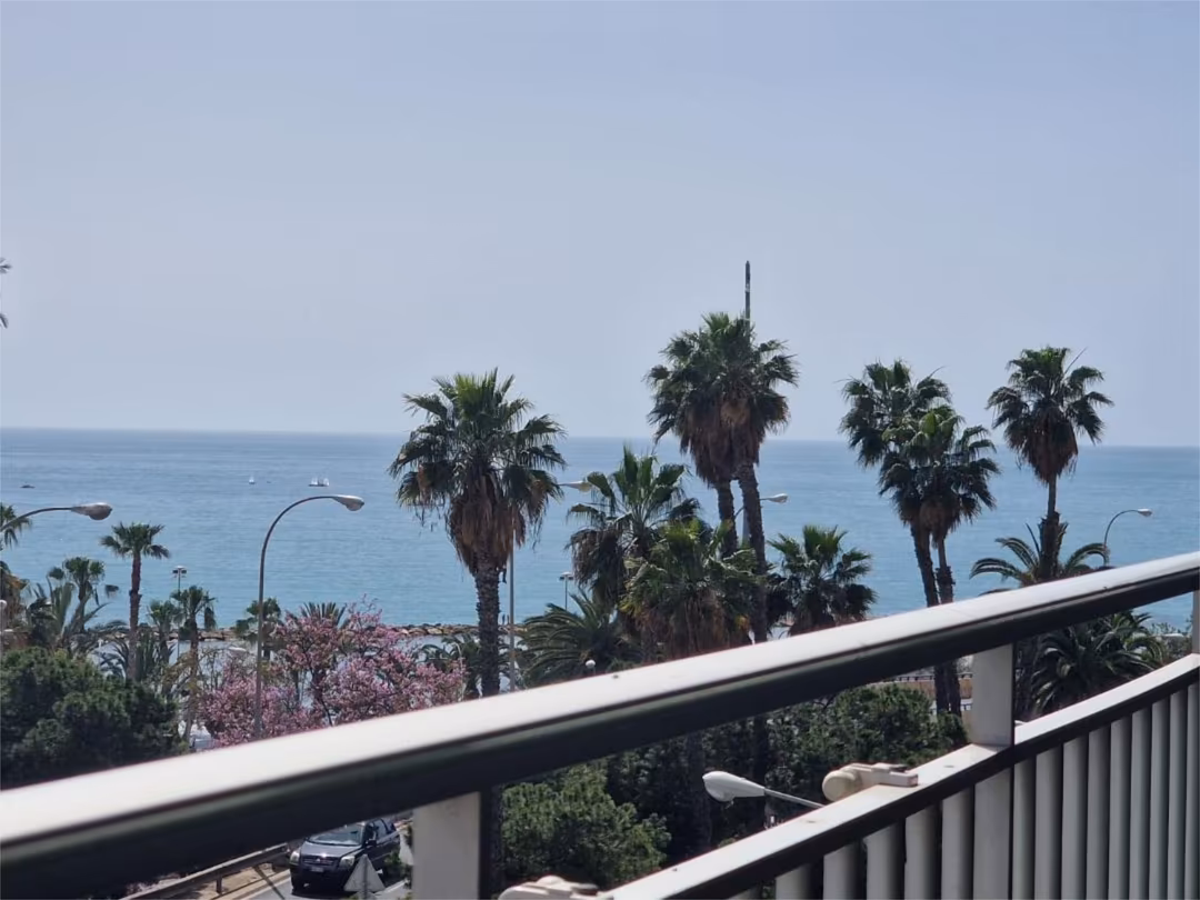 Piso en  Avinguda de Dénia 9