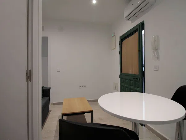 Piso en Calle de Santoña, Zofío - Foto 14
