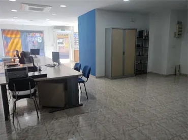 Local comercial en Altozano - Foto 1
