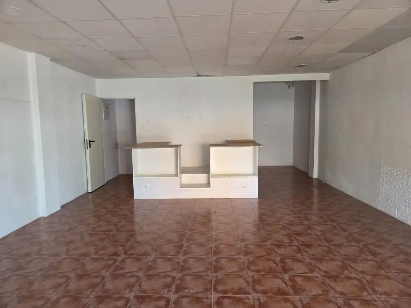 Local comercial en  Calle Penáguila 5 - Foto 2