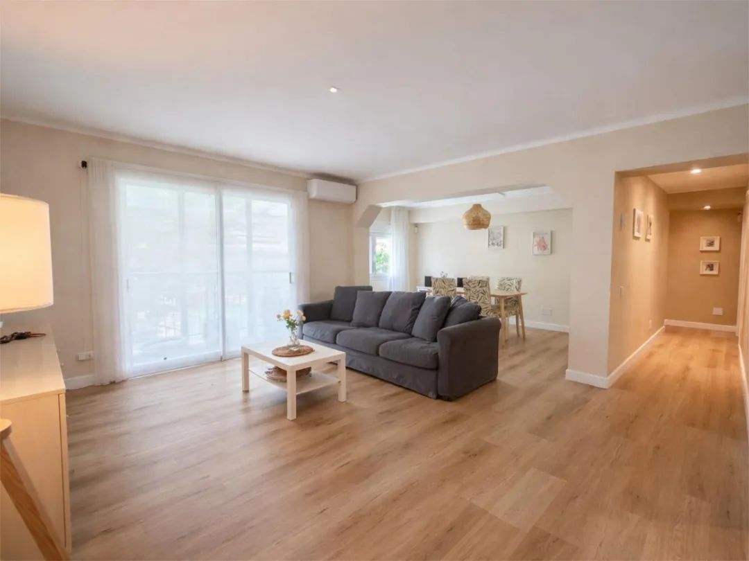 Piso en  Carrer del Llac Enol 10 - Foto 1