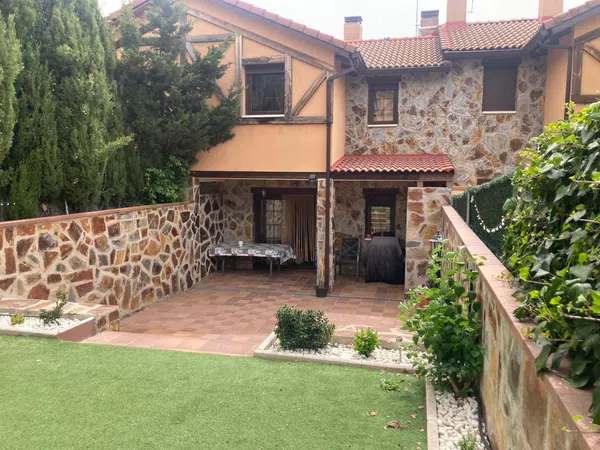Chalet pareado en Calle Víctimas del Terrorismo s/n - Foto 7