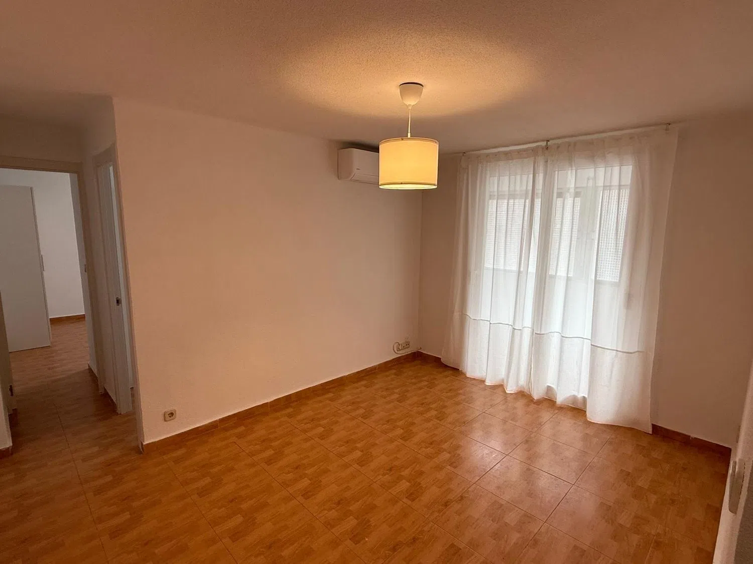 Piso en avenida del Marqués de Corbera, 57 - Foto 4