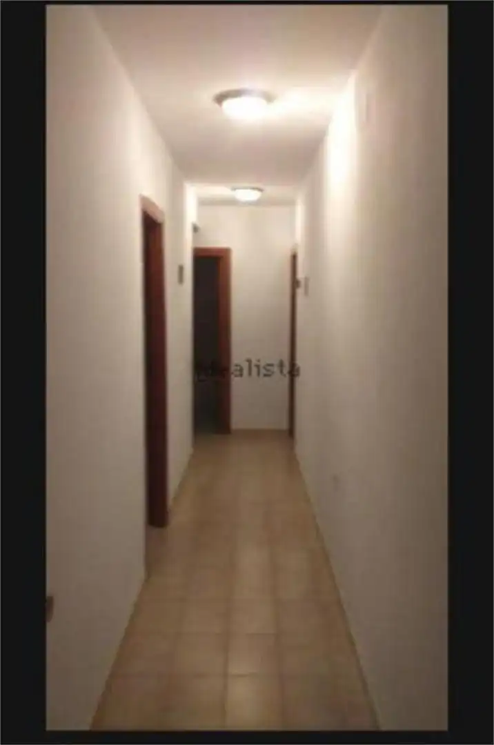Piso en barrio - Foto 3
